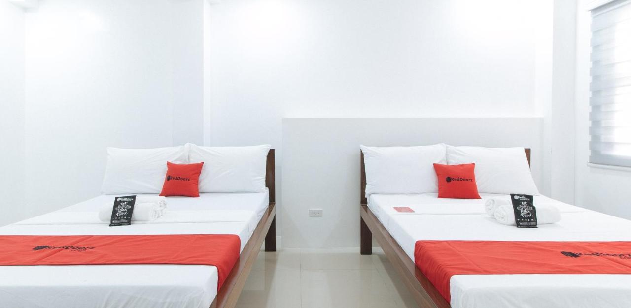 Reddoorz Plus At Dbuilders Poblacion Bgc Taguig Eksteriør bilde