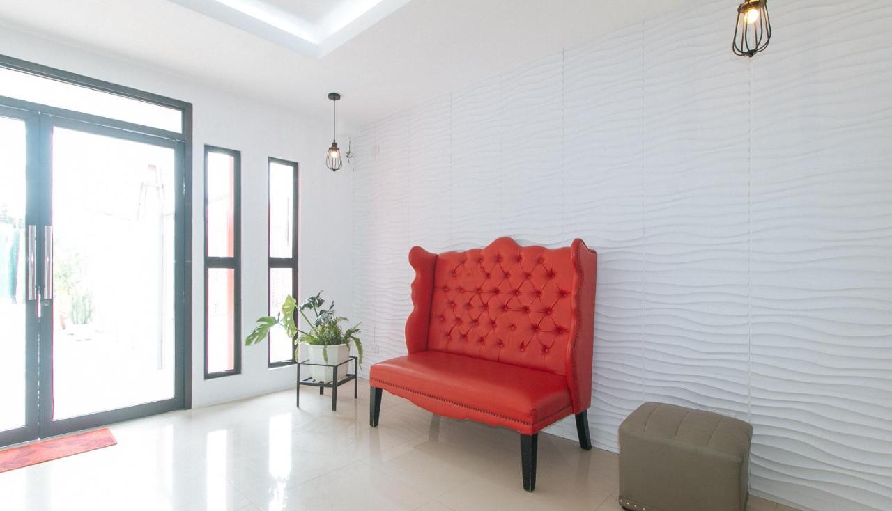 Reddoorz Plus At Dbuilders Poblacion Bgc Taguig Eksteriør bilde