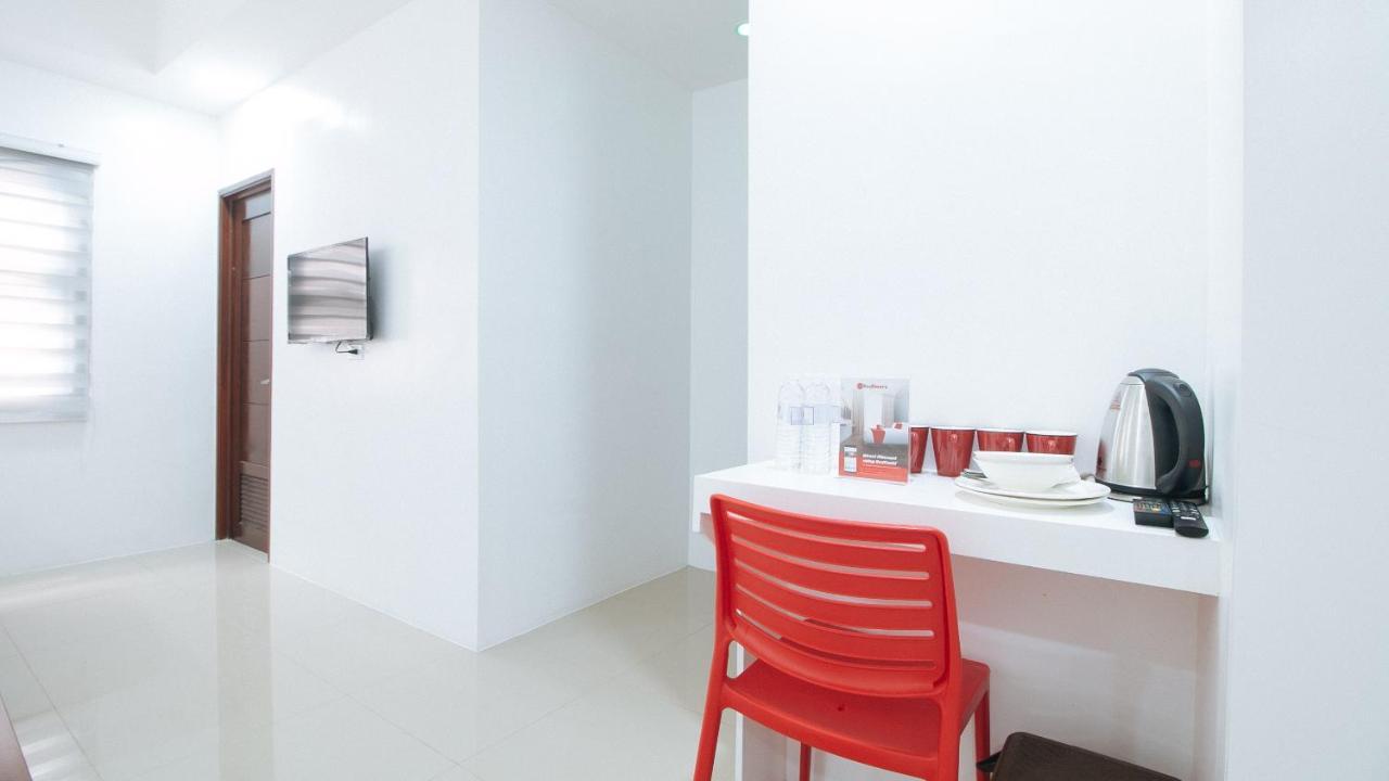 Reddoorz Plus At Dbuilders Poblacion Bgc Taguig Eksteriør bilde